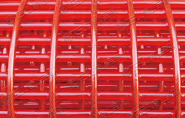 篩分設(shè)備選用聚氨酯篩網(wǎng)，高耐磨、壽命長(zhǎng)