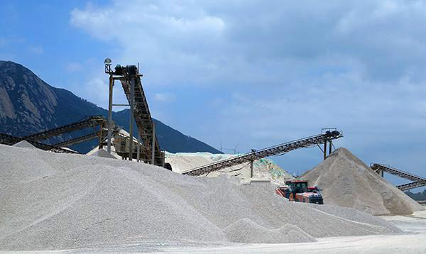 怎么選購(gòu)制砂機(jī)？唐山金路來(lái)幫忙