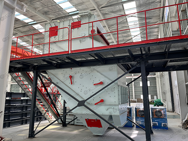 高頻篩，細(xì)物料篩分專家，效率高還不堵孔